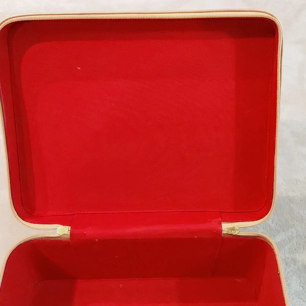 Vintage Gold Estee Lauder Makeup Storage Box Travel Box Red Interior - Picture 12 of 16